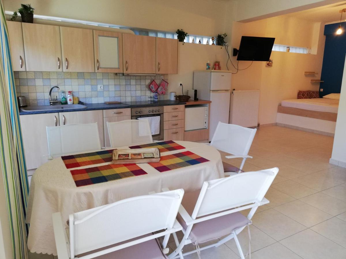 Althea Holiday Studio Agia Marina  Exterior foto